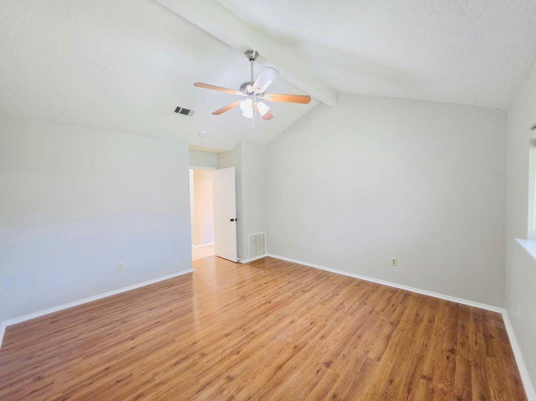 13438 Nevermore Dr - Photo 6 of 32