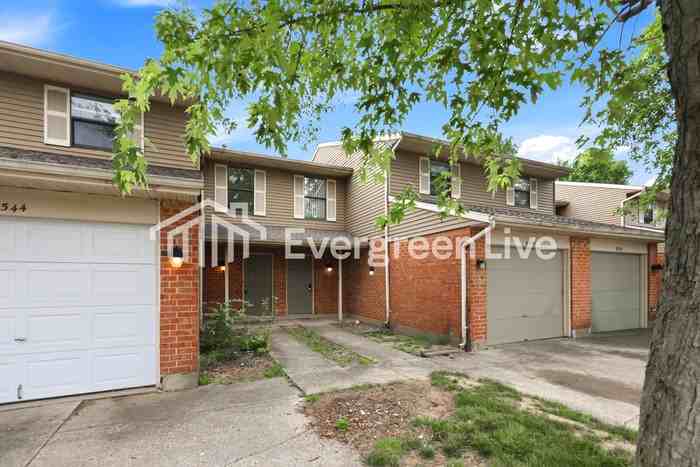 6540 Rolling Glen Dr - Photo 2 of 15