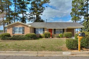 featured image of 3517 Primrose Dr