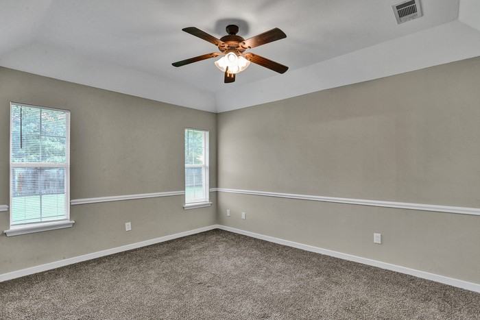 4340 Blaine Cir - Photo 4 of 12