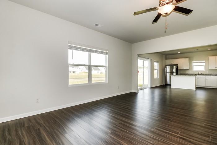 126 Shire Dr - Photo 7 of 13