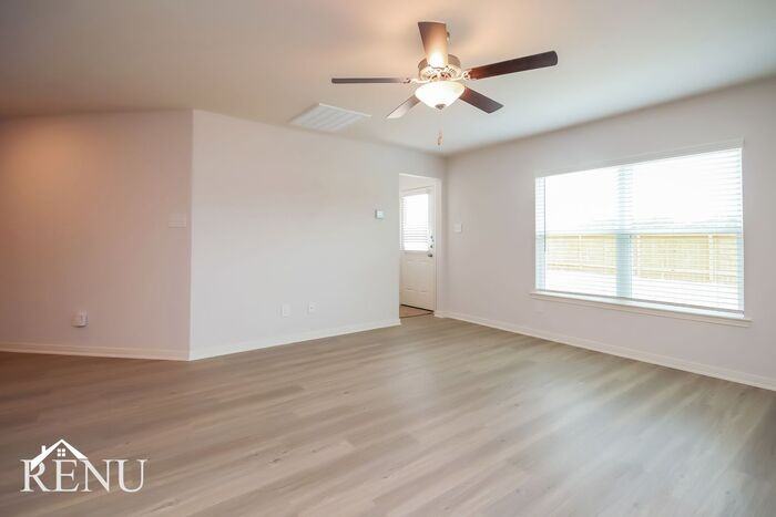 25310 Shadowdale Dr - Photo 5 of 22