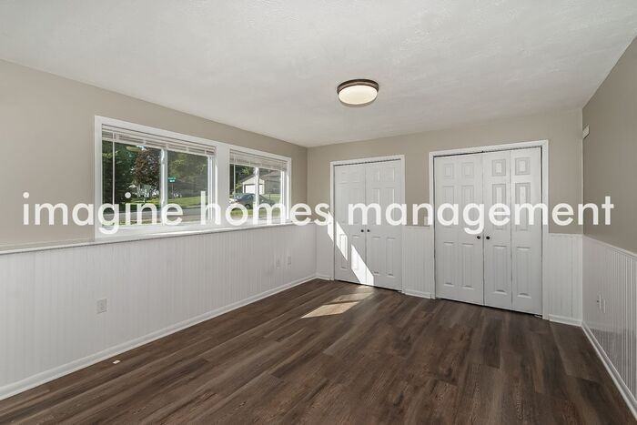1323 Easter Ln - Photo 7 of 16