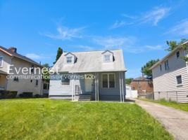 featured image of 749 Racine Ave