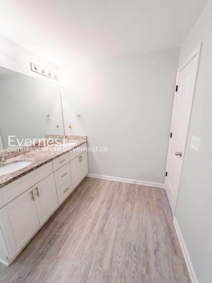 5328 Hanover St - Photo 6 of 26