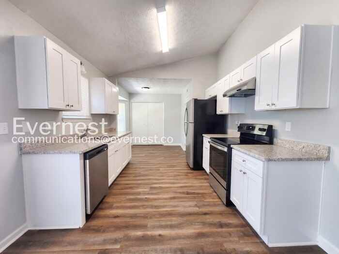 5611 La Fleur Trl - Photo 5 of 21