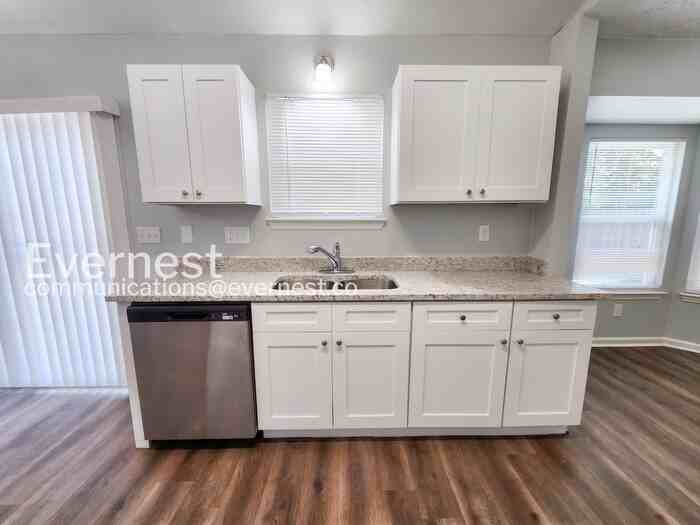 5611 La Fleur Trl - Photo 7 of 21