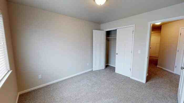 4005 29th St Se - Photo 6 of 19