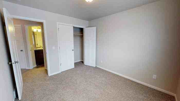 4005 29th St Se - Photo 7 of 19