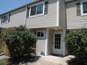 220 Elizabeth St #B2 - Photo 1 of 1