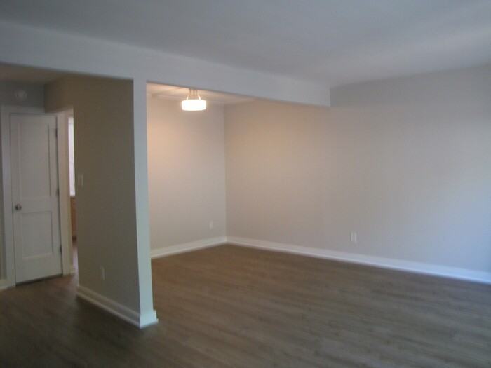220 Elizabeth St #B2 - Photo 5 of 19