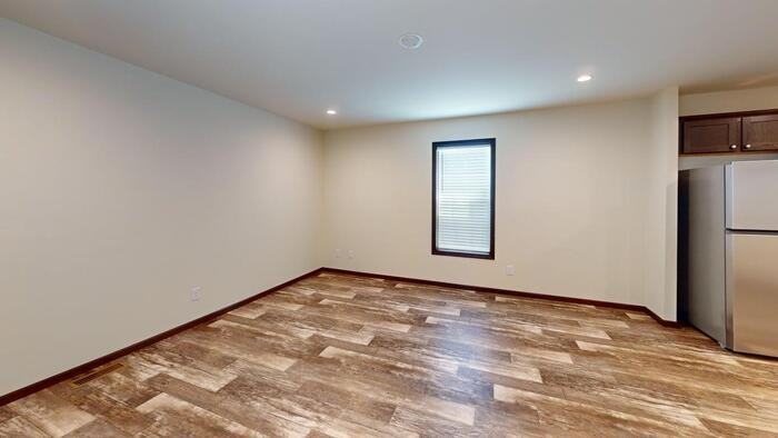130 Northwest Dr - Photo 3 of 13