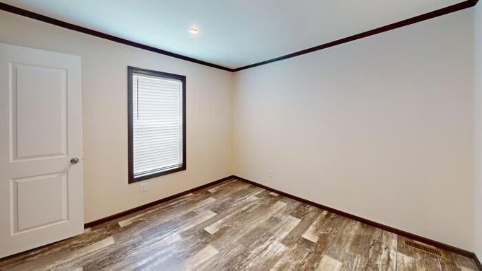 109 American Ave - Photo 6 of 14