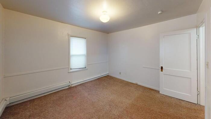 1119 E Thayer Ave #3 - Photo 4 of 8