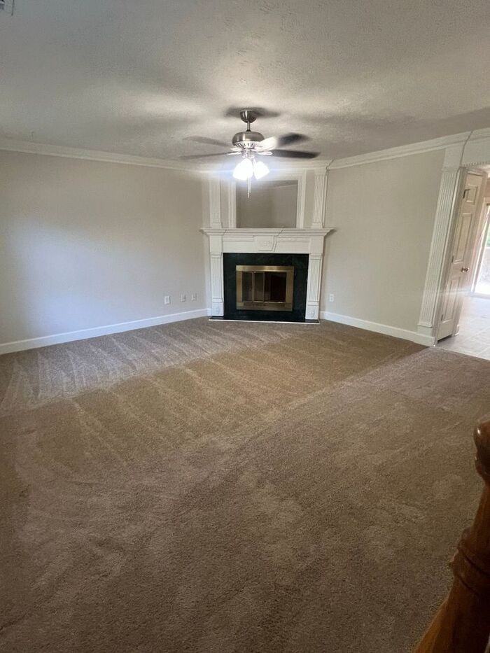 537 Haygood Ct - Photo 2 of 16
