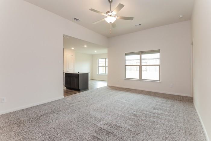 833 Mallorie Ln - Photo 2 of 14