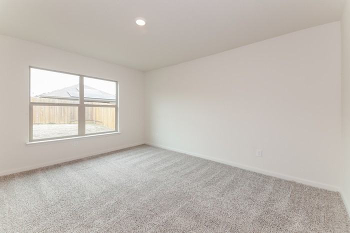 833 Mallorie Ln - Photo 7 of 14