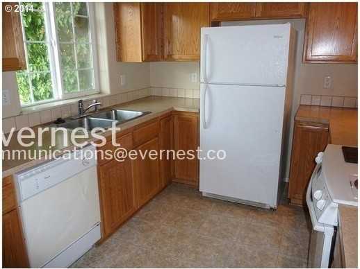 12135 Se Harold St - Photo 3 of 12