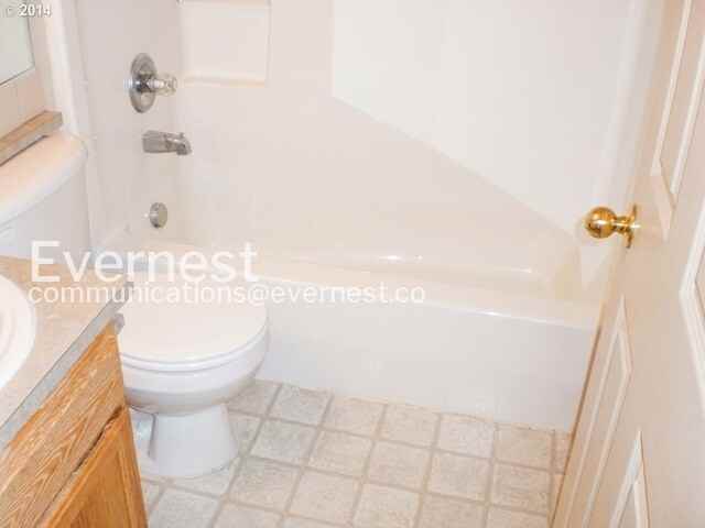 12135 Se Harold St - Photo 6 of 12
