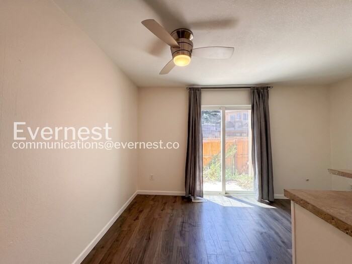 2701 E Nichols Cir - Photo 7 of 26