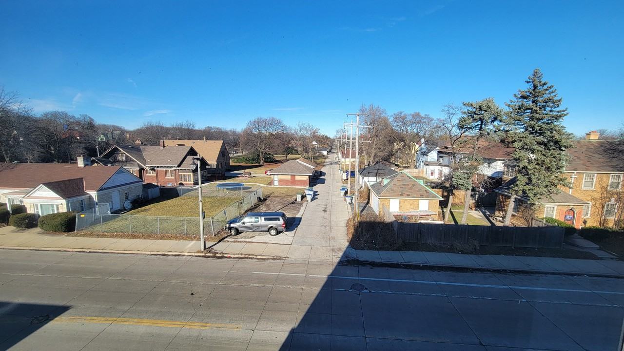 4221 W North Ave #211 - Photo 5 of 13