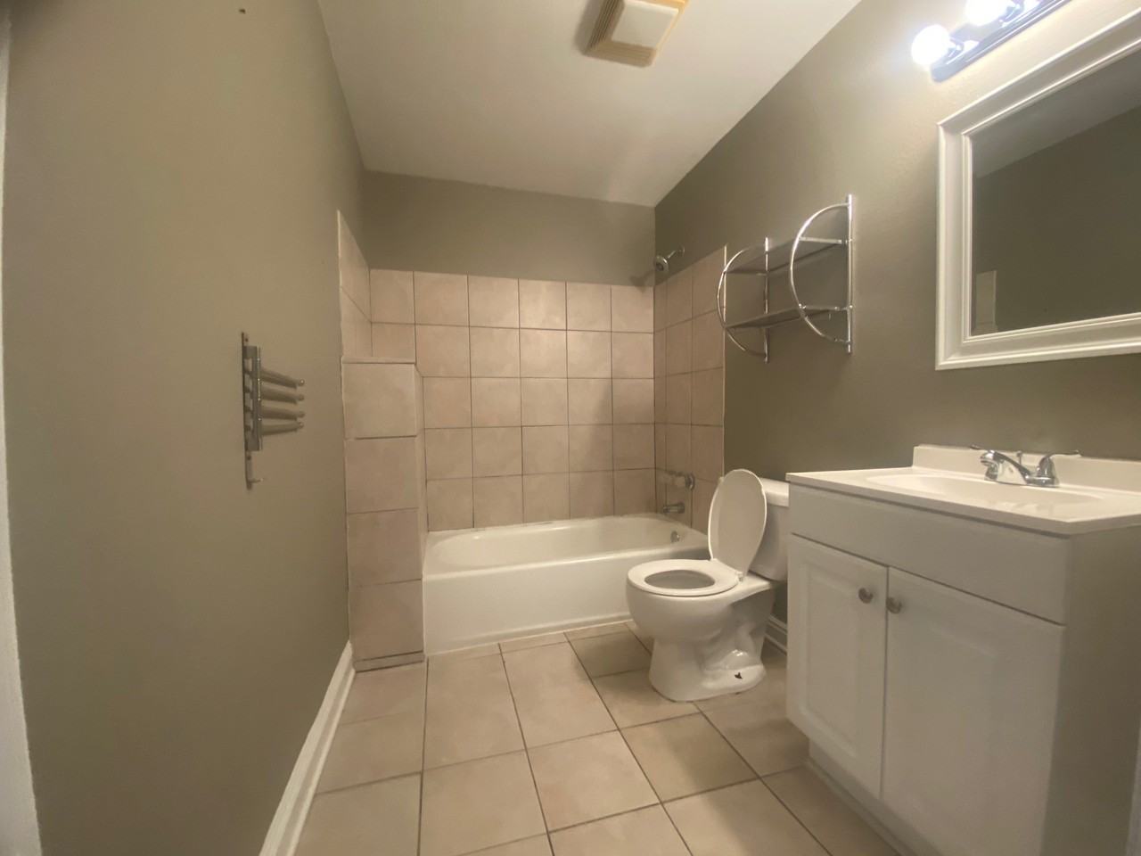 4719 S Liberty St #A - Photo 5 of 8