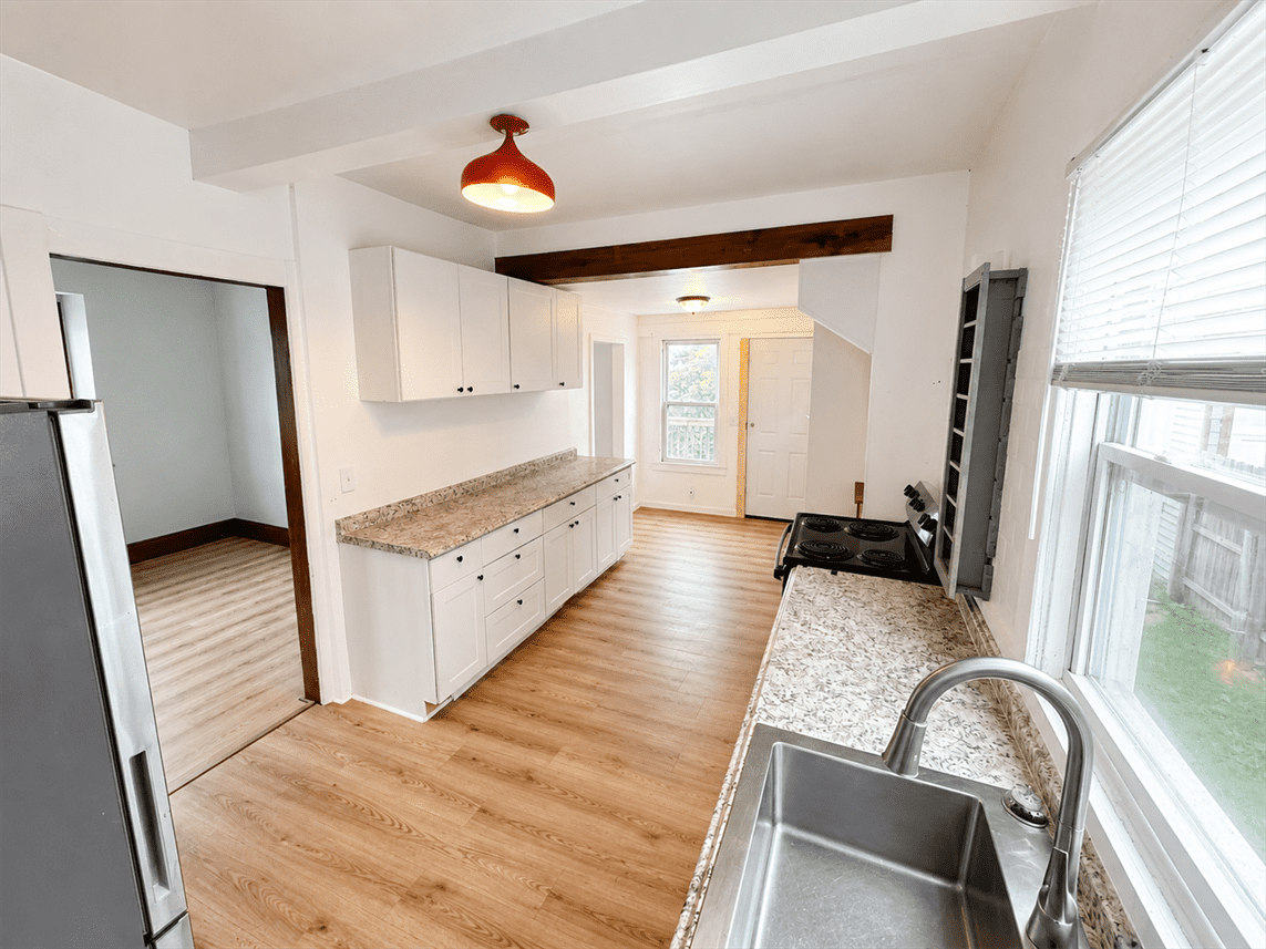1140 Radcliffe Dr #NA - Photo 3 of 18