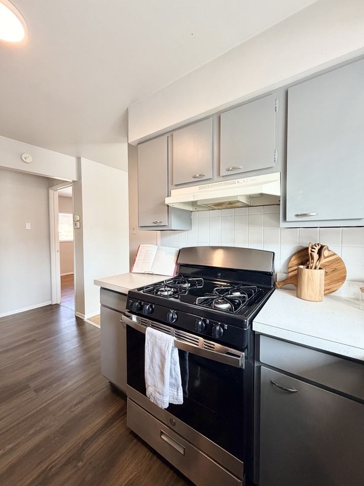 2827 Lemay Ferry Rd #E - Photo 2 of 10