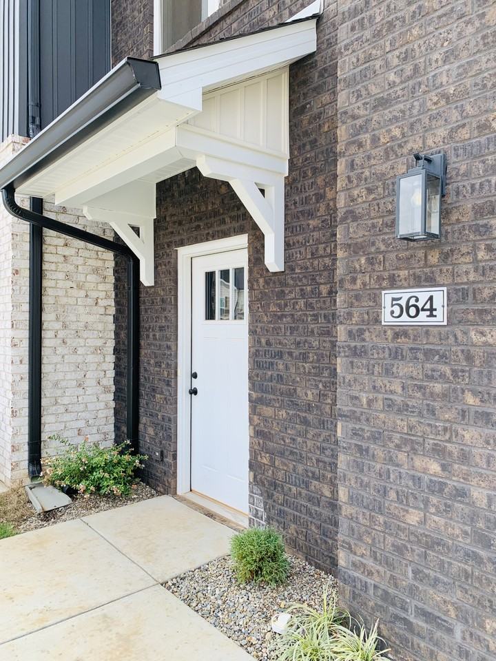 564 Yulan Cir #NA - Photo 2 of 19