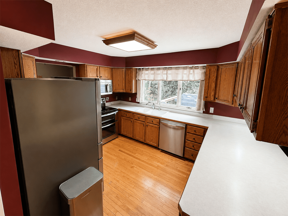 221 Burt St #NA - Photo 4 of 27