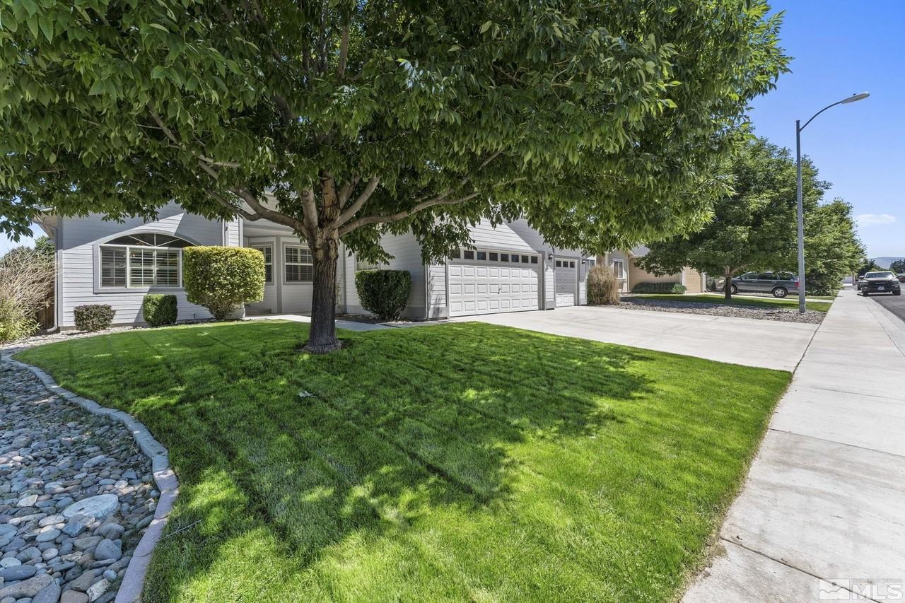 1370 Chichester Dr #NA - Photo 2 of 18