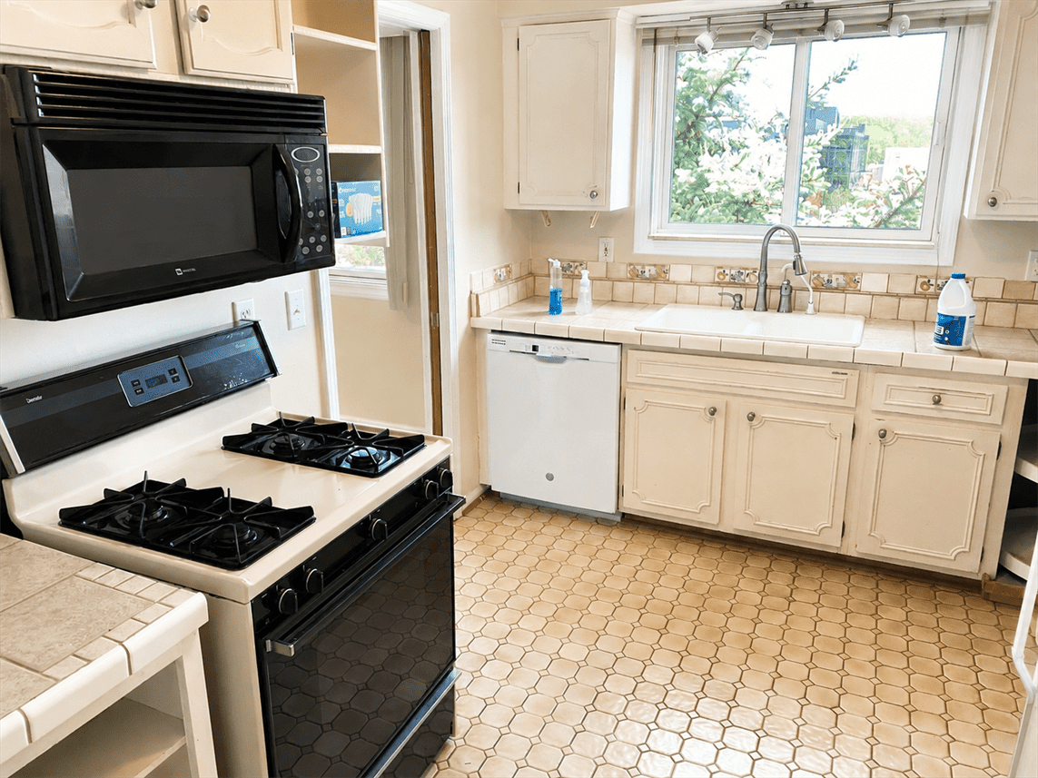 350 Billingsgate Ct #C - Photo 2 of 8