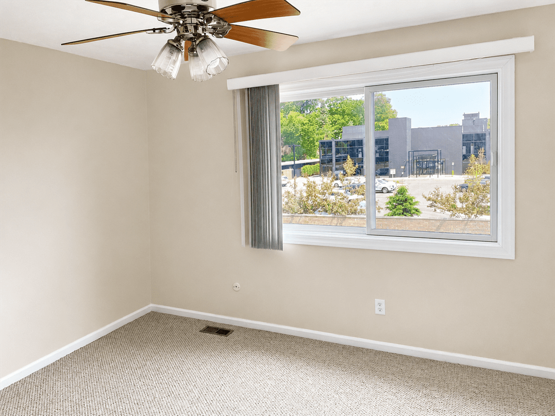 350 Billingsgate Ct #C - Photo 7 of 8
