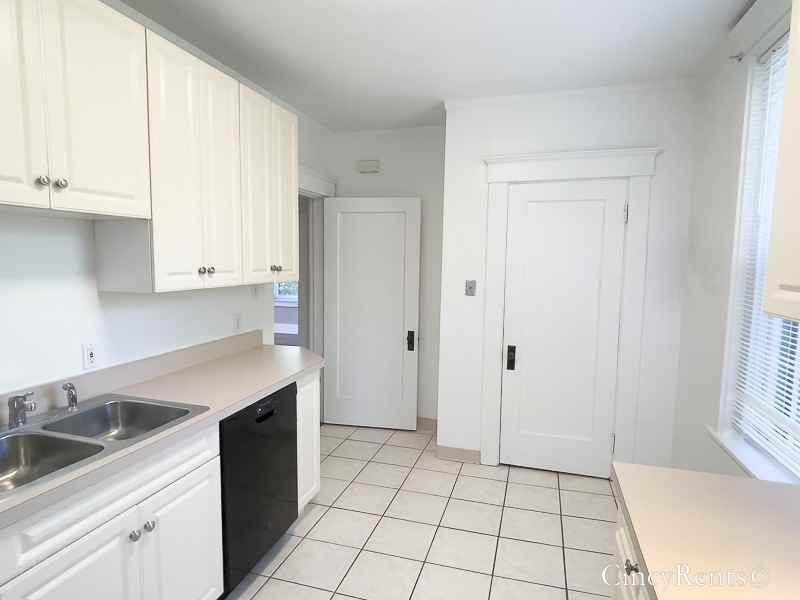 3718 Ault Park Ave #3718 - Photo 7 of 24