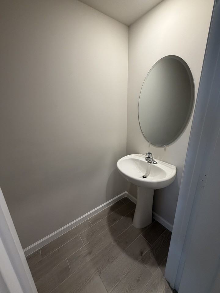 478 Salisbury Cir #NA - Photo 3 of 19