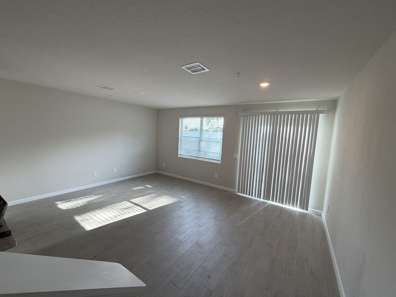 478 Salisbury Cir #NA - Photo 6 of 19