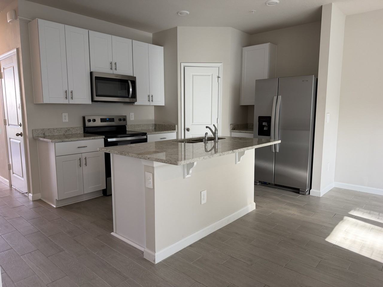 478 Salisbury Cir #NA - Photo 7 of 19
