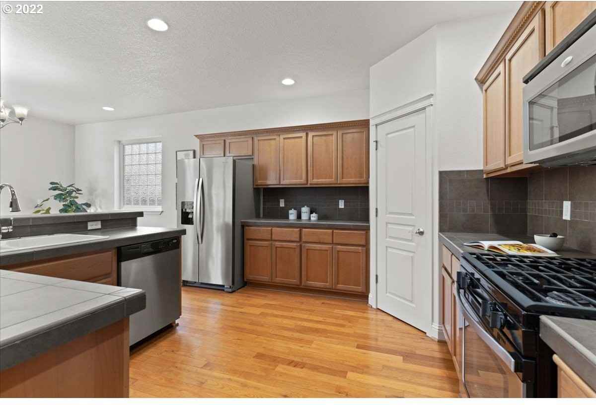 8020 Ne 20th St #NA - Photo 5 of 18