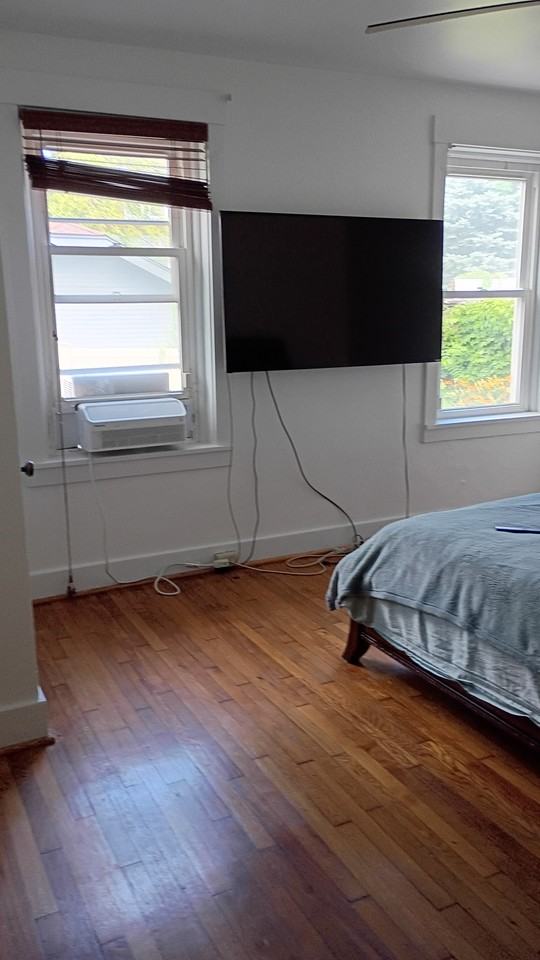 574 Peebles St #1 - Photo 5 of 9