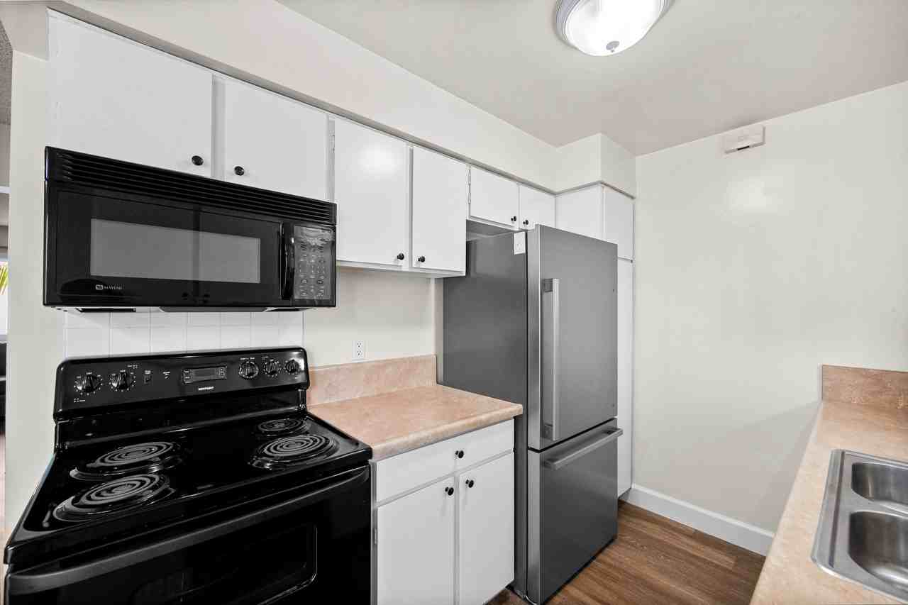 12021 Bailey St #4 - Photo 3 of 14