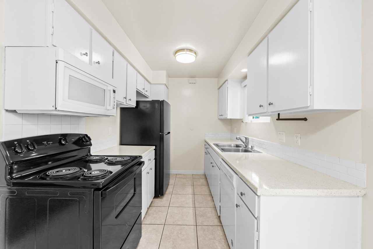 12011 Bailey St #1 - Photo 3 of 38