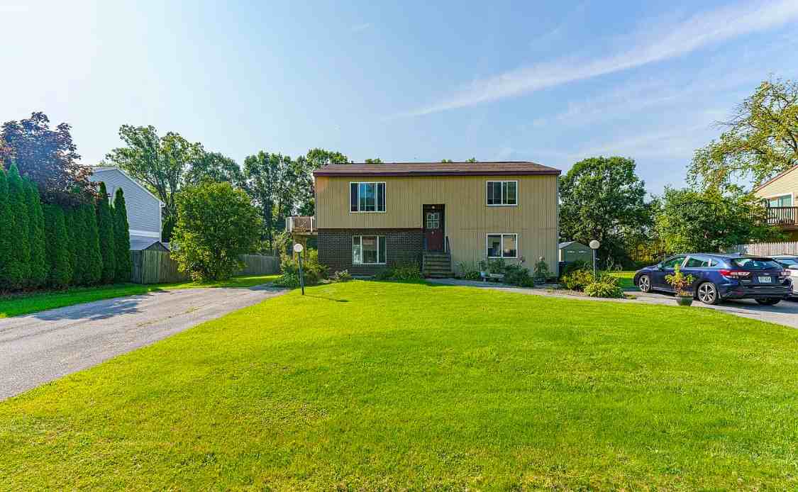 44 Suncrest Dr #2ndFL - Photo 3 of 19