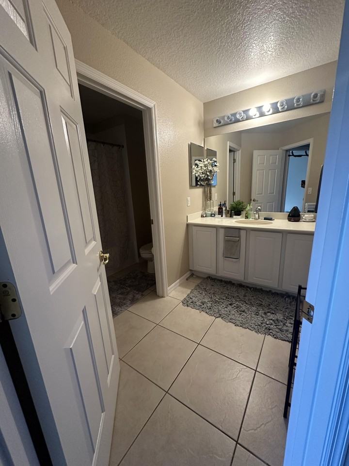 4921 Poolside Dr #NA - Photo 4 of 5