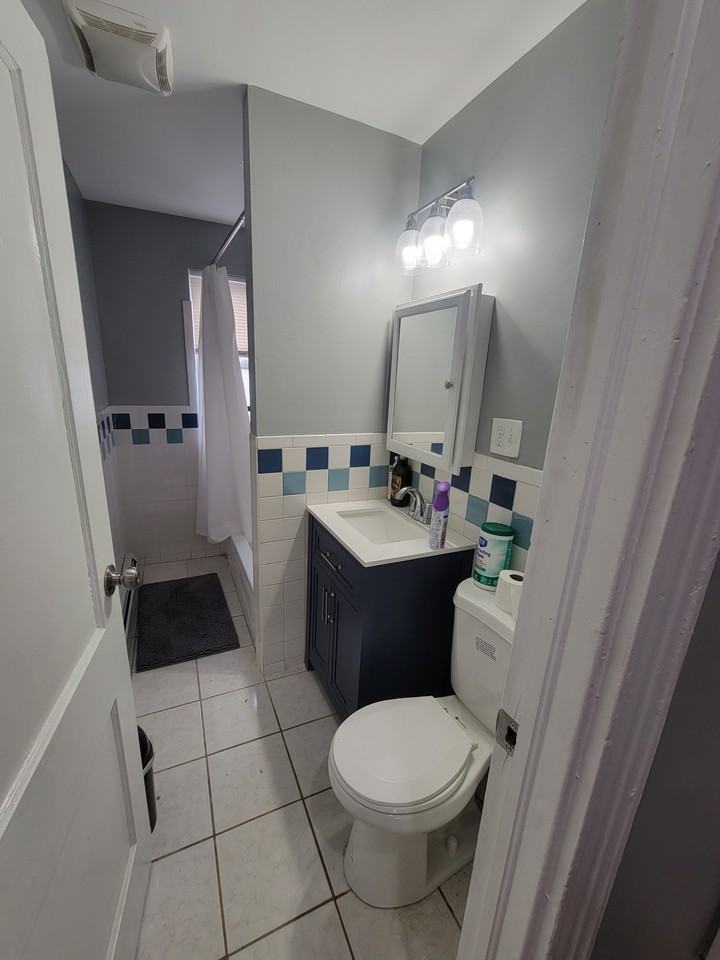 183 Centre St #2 - Photo 3 of 6