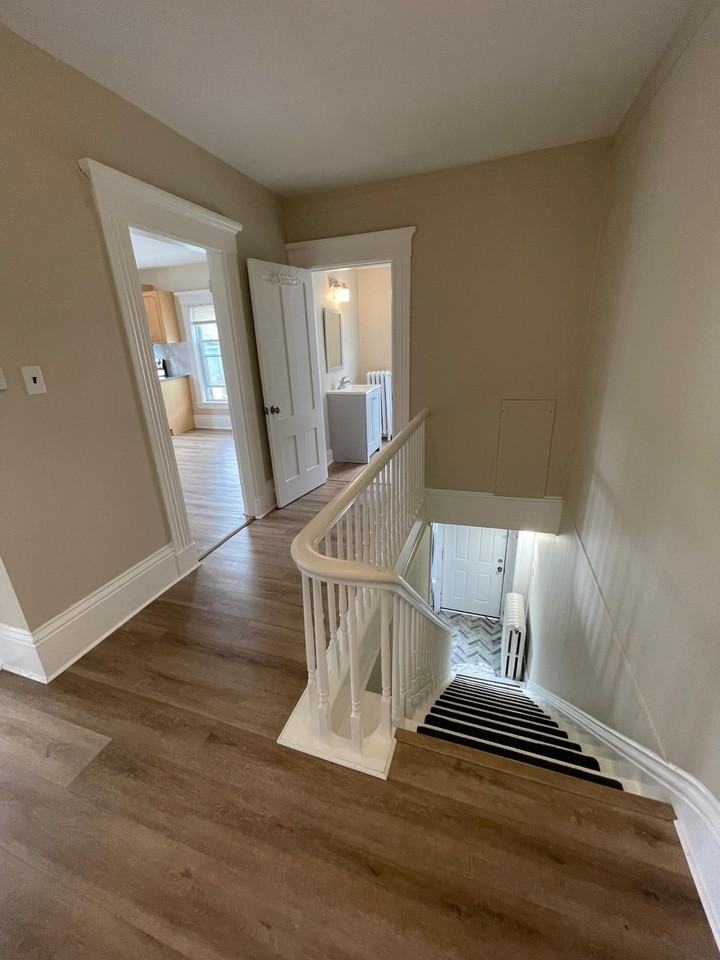 218 Washington St - Photo 3 of 8