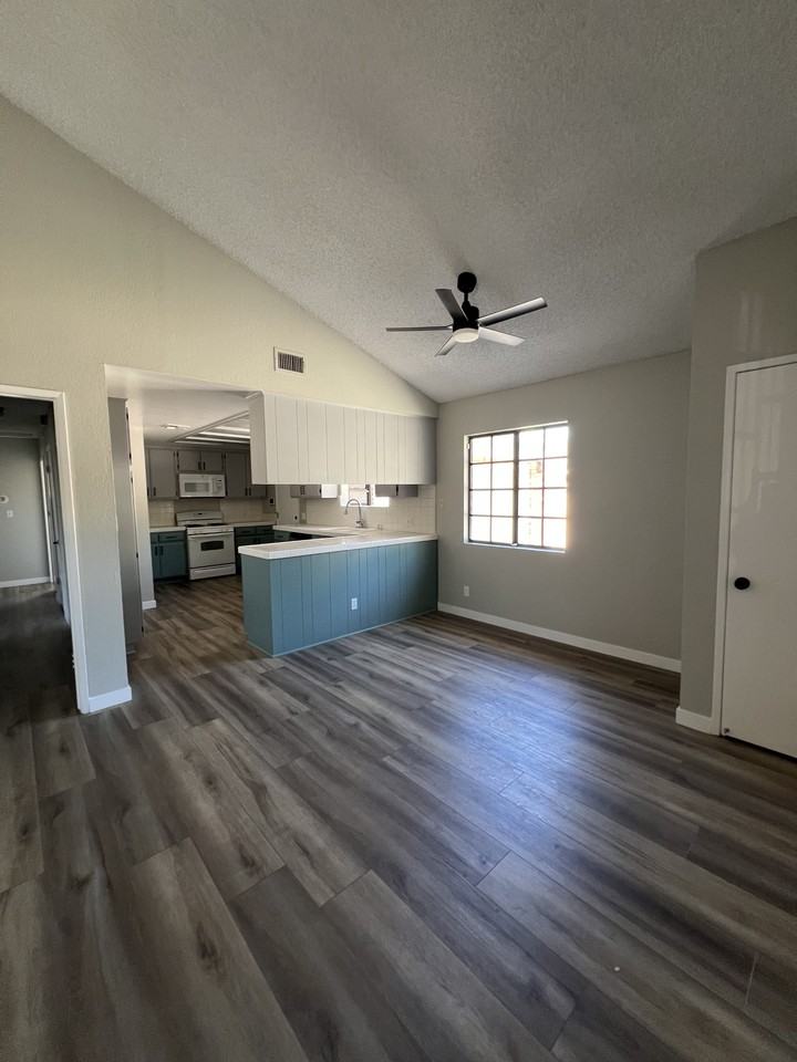 9210 Langdon Ave #NA - Photo 2 of 41