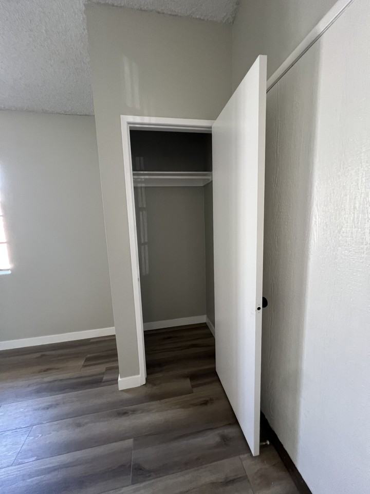 9210 Langdon Ave #NA - Photo 7 of 41