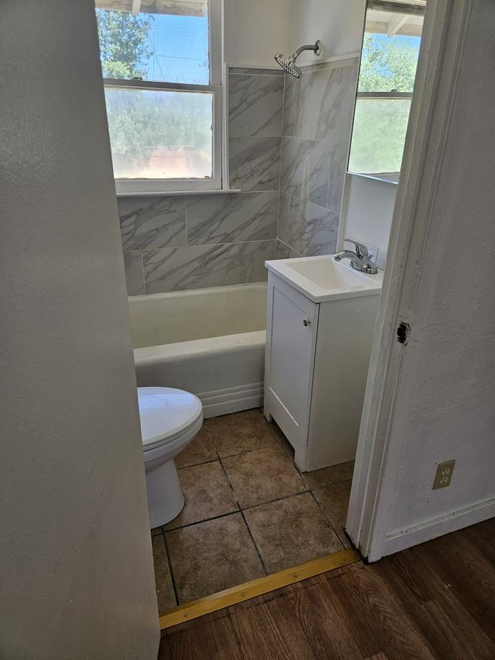 3812 Huron St #NA - Photo 5 of 13
