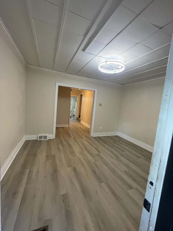 19 W 4th St #NA - Photo 3 of 18