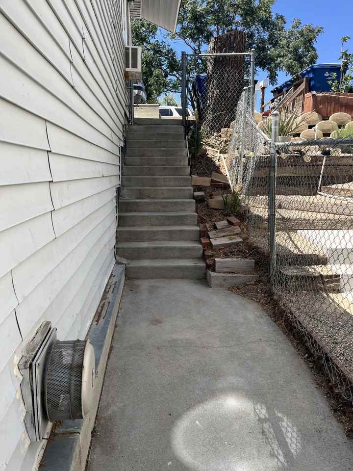 1068 Alta Vista Rd #NA - Photo 3 of 12
